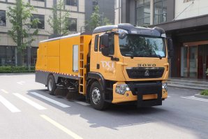 扫路车