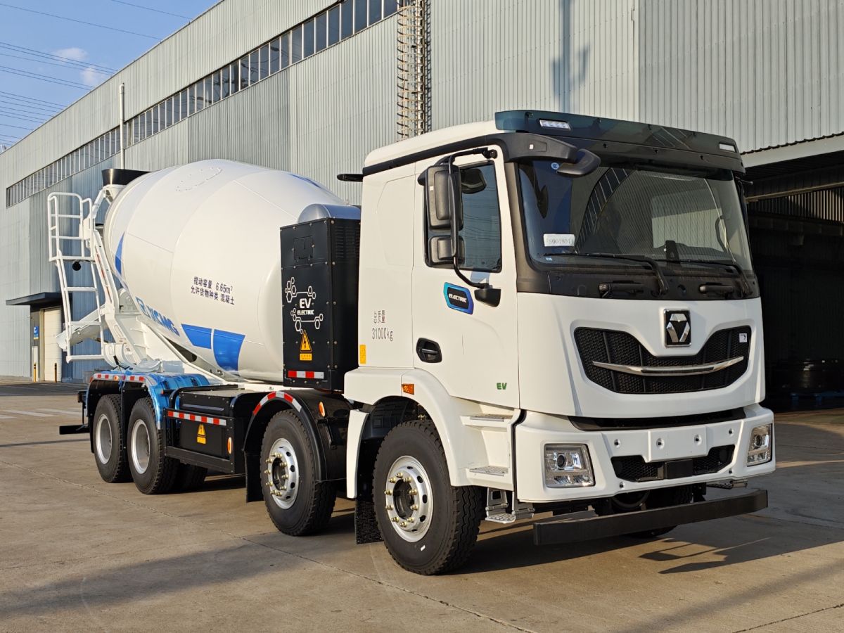 XZS5314GJB7DEV3型純電動(dòng)混凝土攪拌運(yùn)輸車(chē)圖片