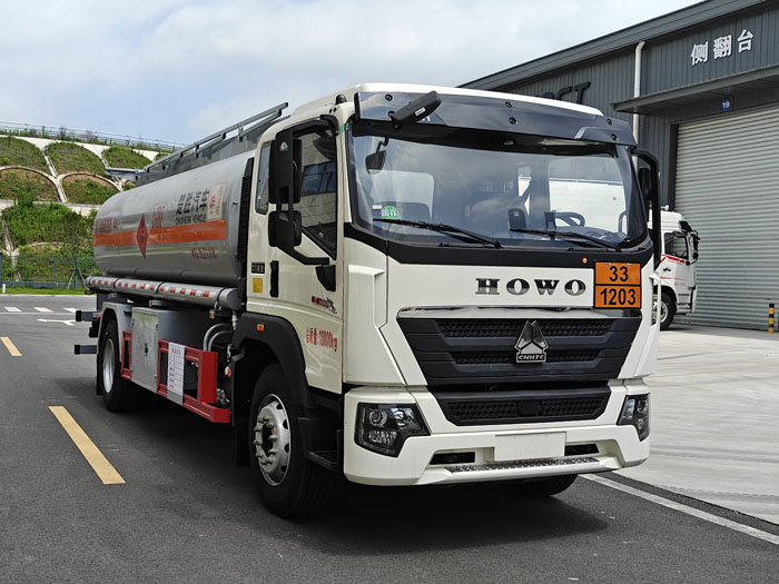 楚勝牌CSC5189GJYZ6加油車