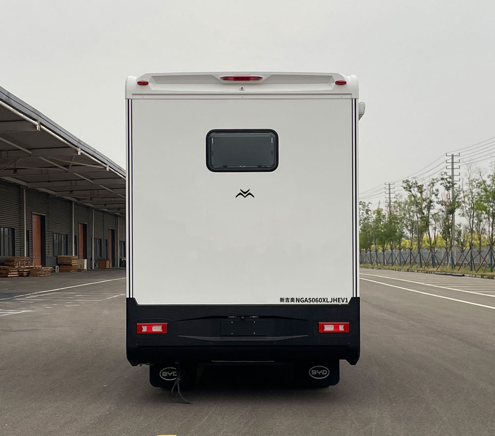 吉奧牌NGA5060XLJHEV1插電式增程混合動力旅居車公告圖片