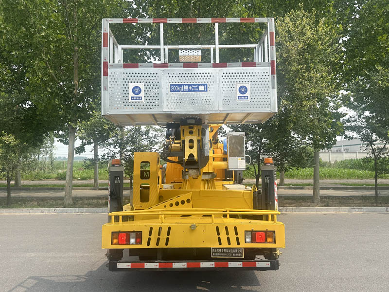 鑫凱捷牌HDM5040XJXQL1抽油機(jī)檢修車公告圖片