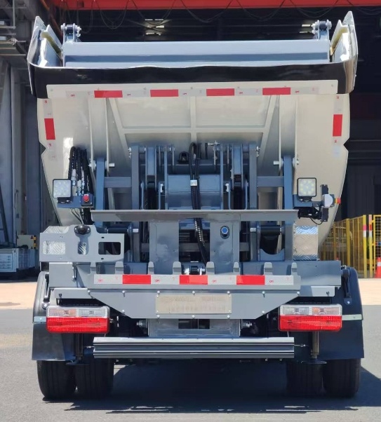 賽沃牌SAV5041ZZZBEV純電動自裝卸式垃圾車公告圖片