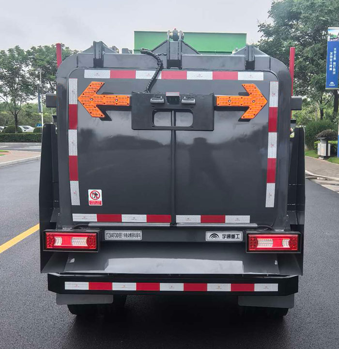 宇通牌YTZ5040TCAD1BEV純電動餐廚垃圾車公告圖片