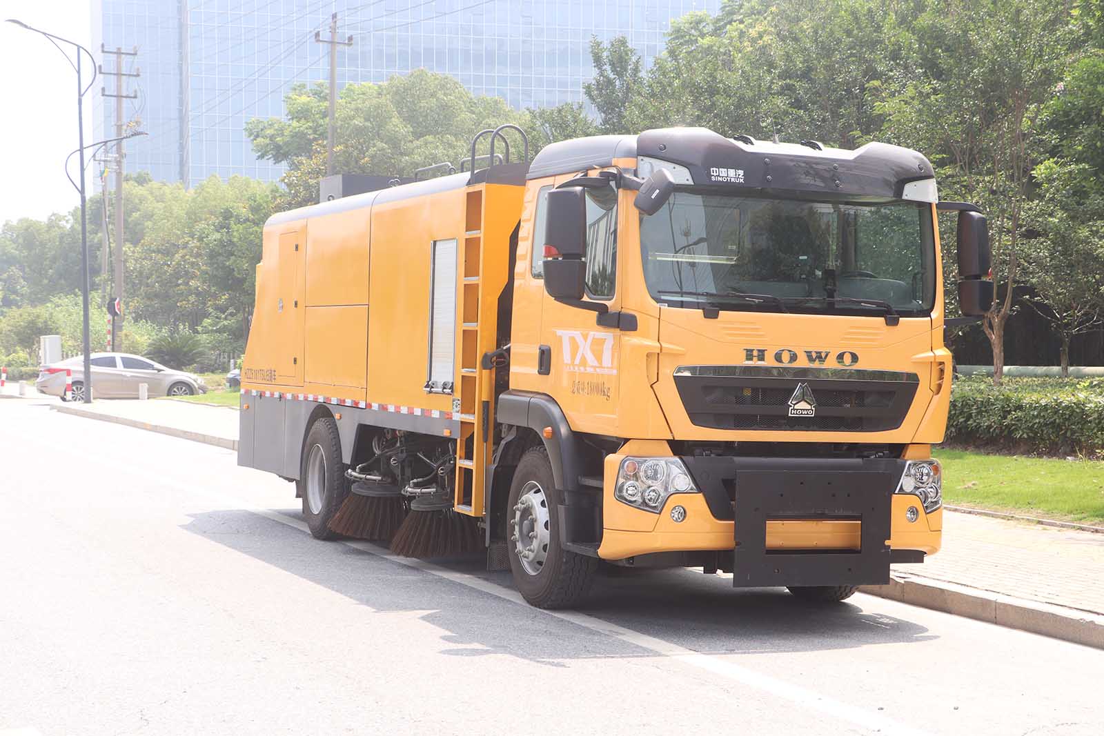 HZZ5181TSL型掃路車圖片