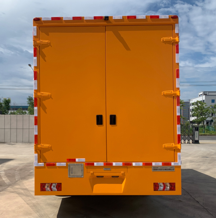 麥德泰牌NJR5097XGC工程車(chē)公告圖片