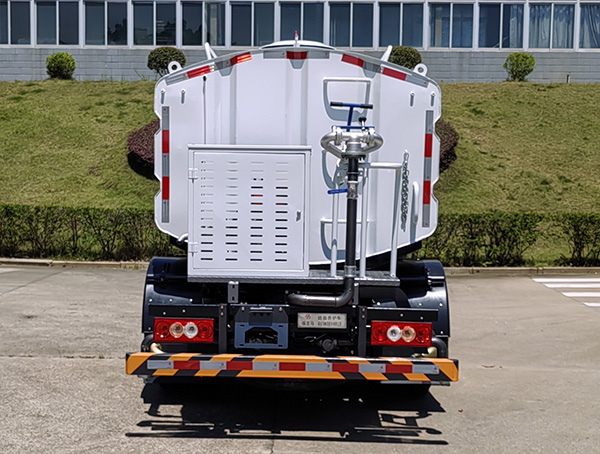 福龍馬牌FLM5041TYHFS6路面養(yǎng)護車公告圖片