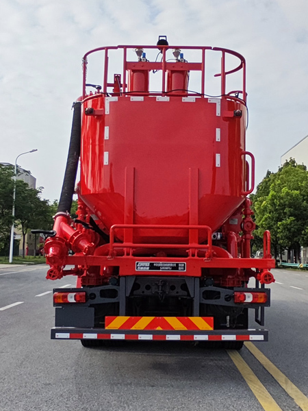 四機(jī)牌SJX5368TGJ固井車公告圖片