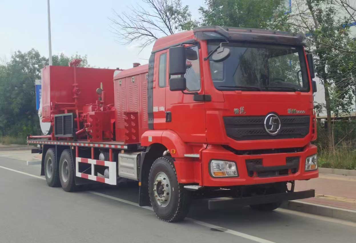 專(zhuān)致牌YZZ5210TXLSX6洗井清蠟車(chē)