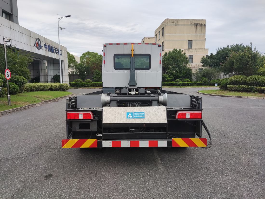 三力牌CGJ5182ZXXNLBEV純電動(dòng)車廂可卸式垃圾車公告圖片