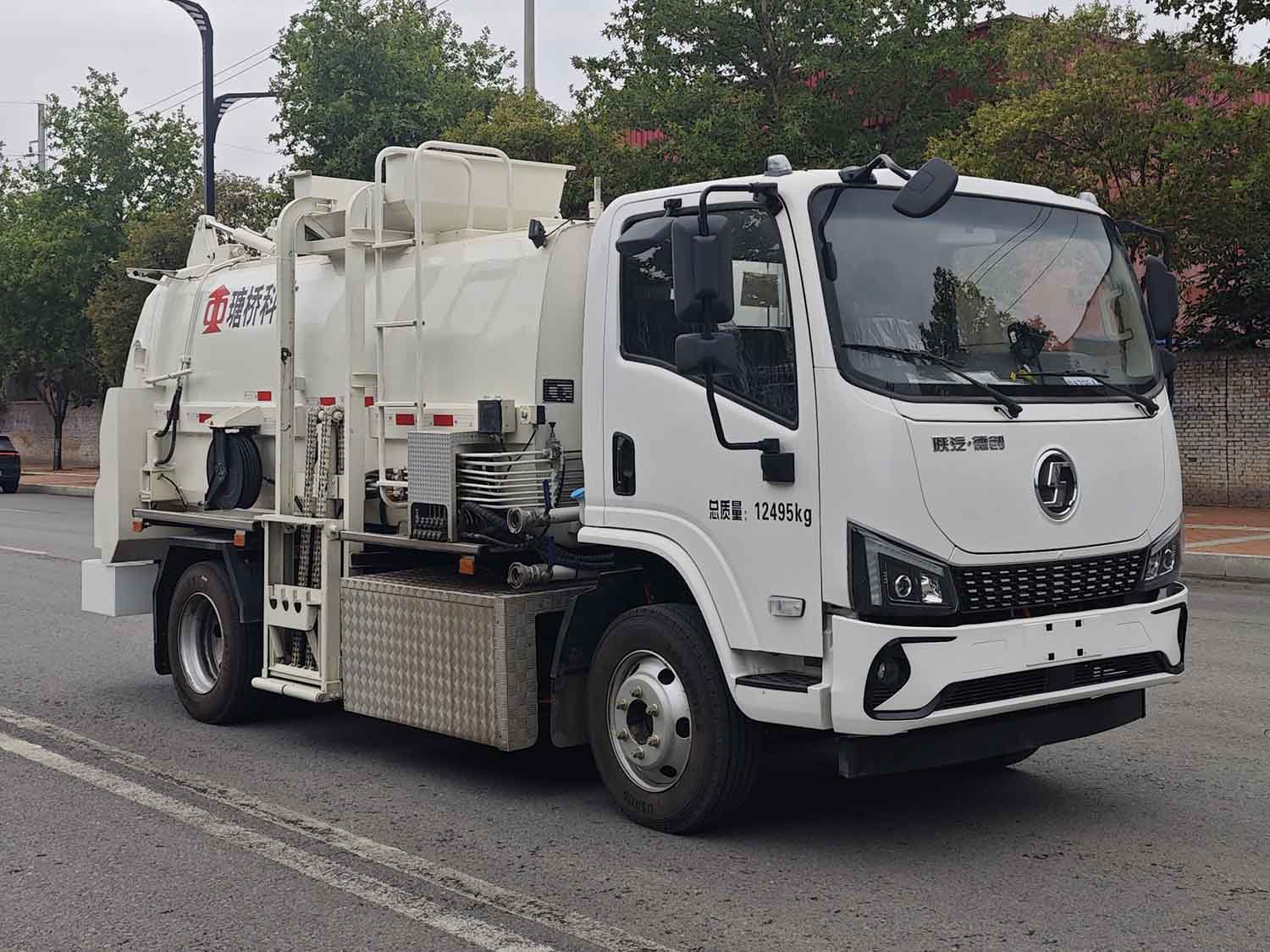 TQH5120TCASXBEV型純電動餐廚垃圾車圖片