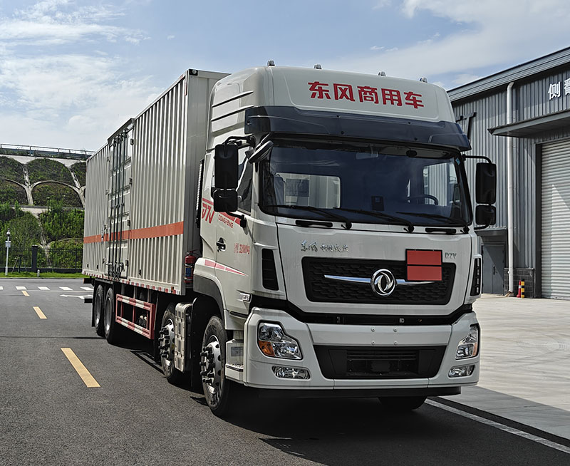 DFC5327XZWDFV6型雜項(xiàng)危險(xiǎn)物品廂式運(yùn)輸車圖片