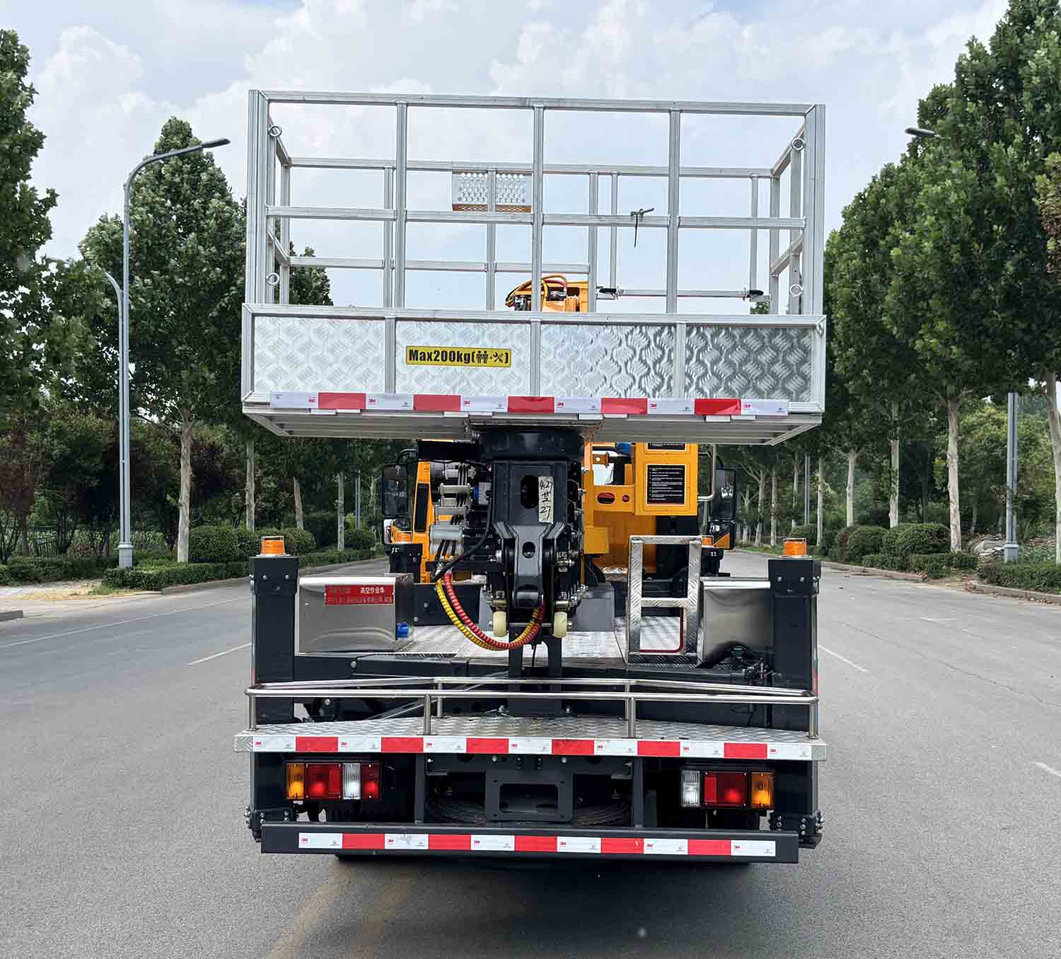 鴻昇久邦牌JBP5040JGKQL6高空作業(yè)車公告圖片