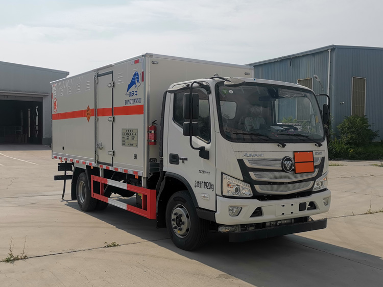 鴻天牛牌HTN5120XQY爆破器材運(yùn)輸車