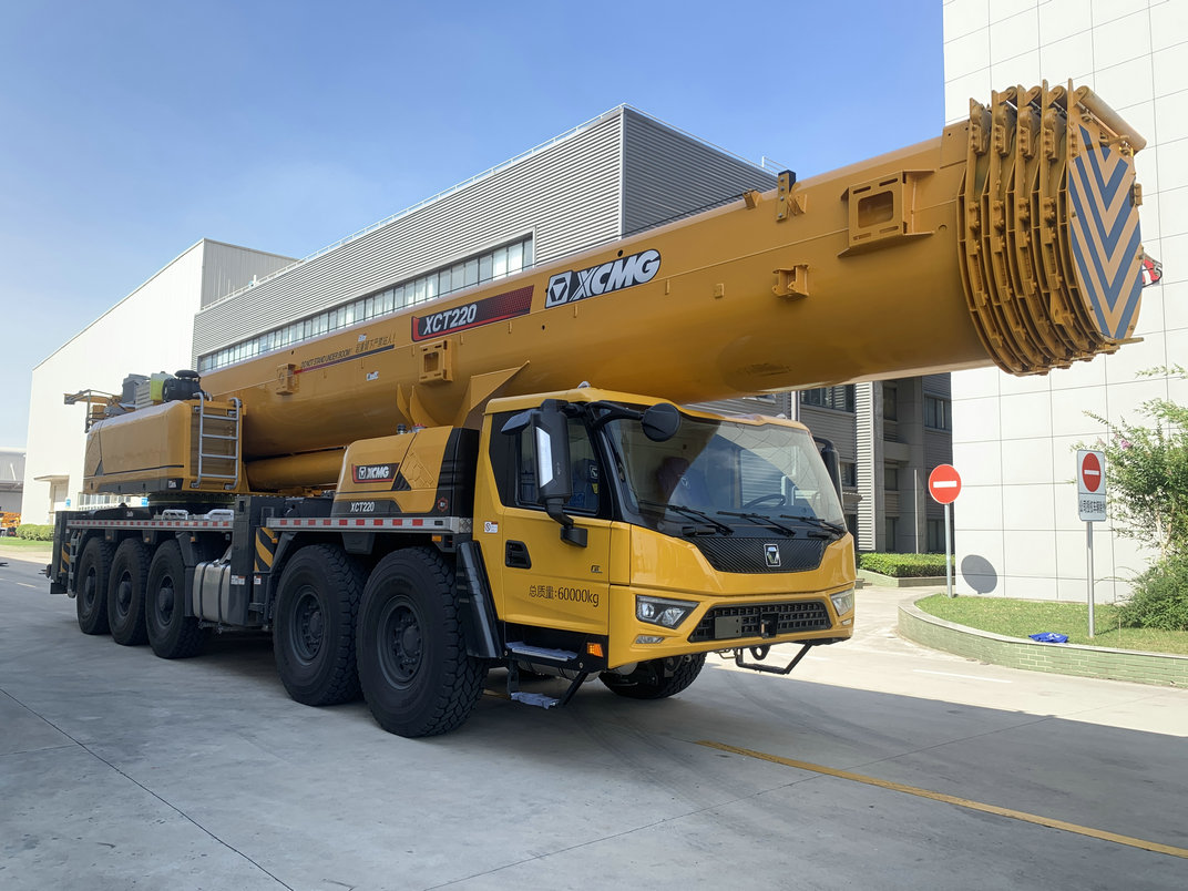 XZJ5601JQZ220G8型汽車起重機(jī)圖片