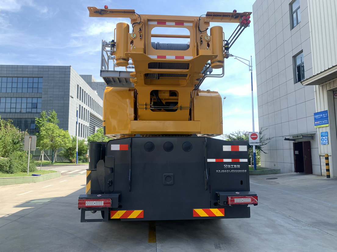 徐工牌XZJ5601JQZ220G8汽車起重機(jī)公告圖片