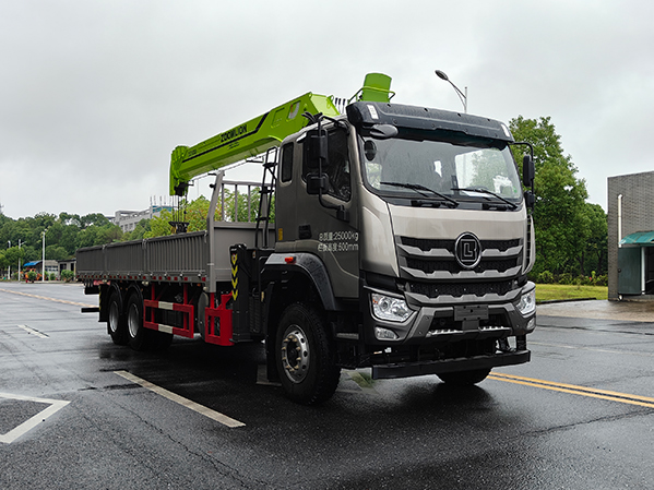 中聯(lián)牌ZLM5250JSQHN隨車(chē)起重運(yùn)輸車(chē)公告圖片