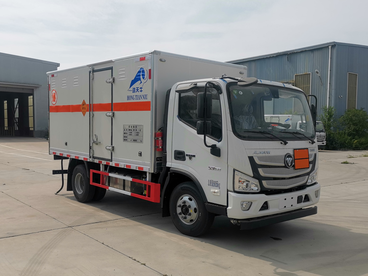 鴻天牛牌HTN5090XQY爆破器材運(yùn)輸車