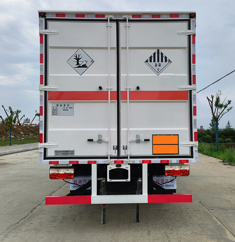 百捷牌QYY5125XZWEQ6雜項危險物品廂式運輸車公告圖片