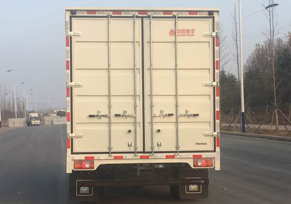 豪沃牌ZZ5087XXYG3315F183廂式運輸車公告圖片