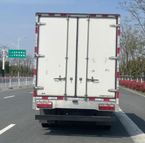 江淮牌HFC5043XXYP32K1C7S廂式運輸車公告圖片