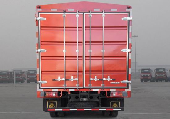 豪沃牌ZZ5117CCYH4215F1倉柵式運輸車公告圖片