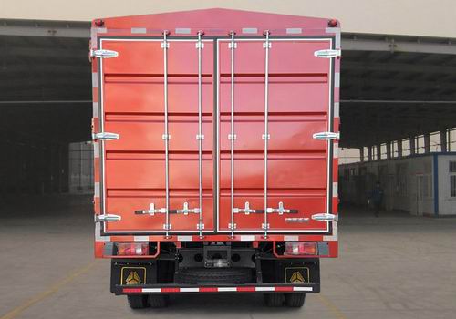 豪沃牌ZZ5117CCYG3315F1倉柵式運輸車公告圖片