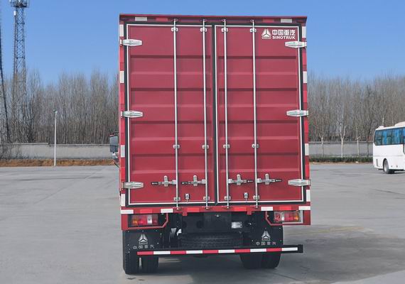 豪沃牌ZZ5117XXYG3315F1廂式運(yùn)輸車公告圖片