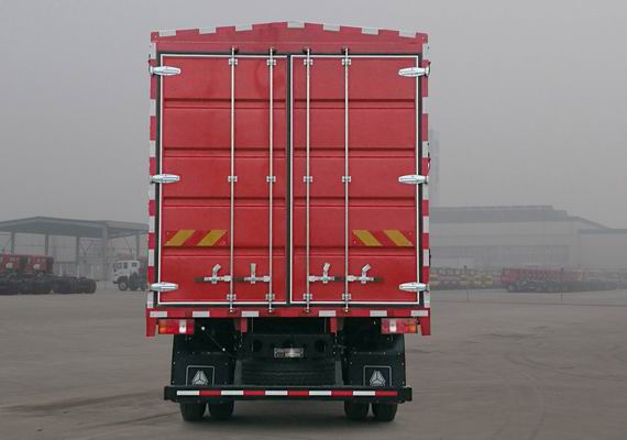 豪沃牌ZZ5187CCYK421DF1倉柵式運(yùn)輸車公告圖片