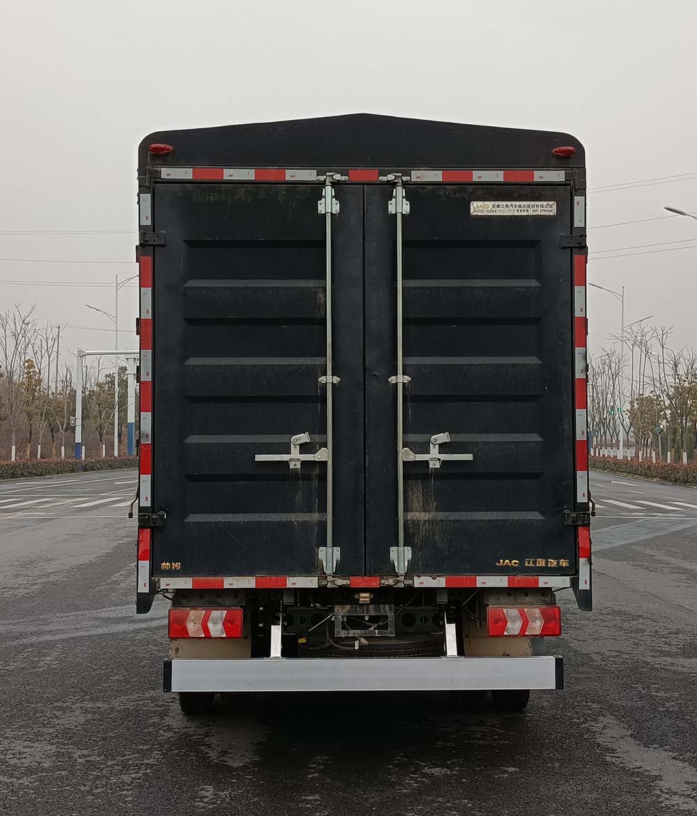 江淮牌HFC5048CCYB71K2C7S-1倉(cāng)柵式運(yùn)輸車公告圖片