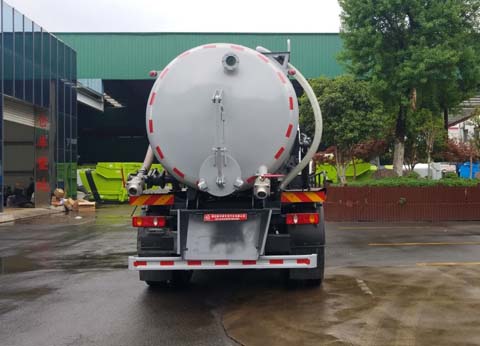 東風(fēng)專底D913 XZL5186GXW6吸污車公告圖片