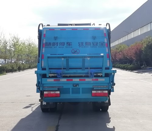 五征牌WZK5081ZYSE6壓縮式垃圾車公告圖片