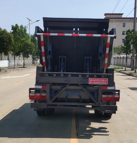 東風股份多利卡D6 EZW5075ZZZE6自裝卸式垃圾車公告圖片
