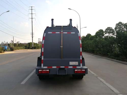 東風(fēng)股份多利卡D7 CSC5125TCA6餐廚垃圾車公告圖片