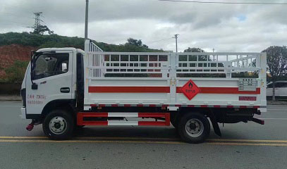 程力威牌CLW5075TQP6氣瓶運(yùn)輸車(chē)公告圖片