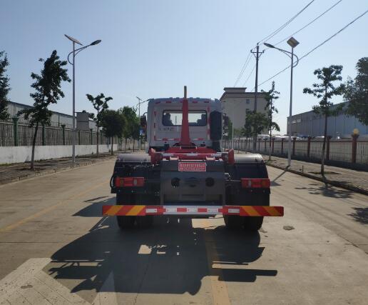 東風(fēng)天錦VR EZW5180ZXXD6車廂可卸式垃圾車公告圖片