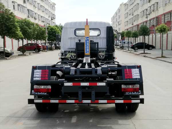 東風(fēng)股份多利卡D7 CLW5090ZXX6車廂可卸式垃圾車公告圖片