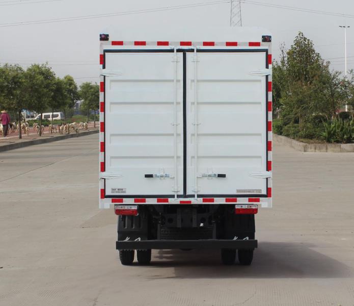 東風(fēng)牌EQ5120CCYY8CD2AC倉柵式運(yùn)輸車公告圖片