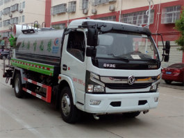 绿化喷洒车