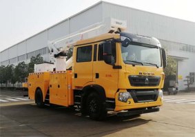 高空作业车