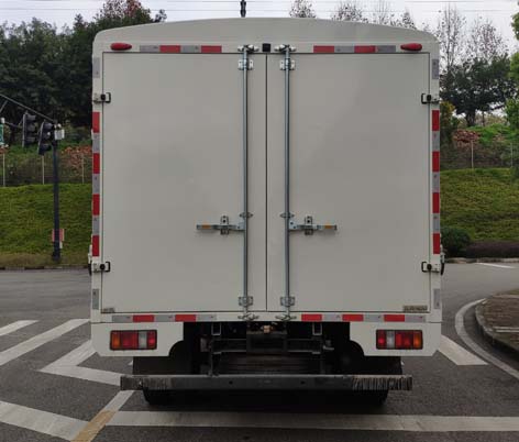 江鈴牌JX5045CCYTG26倉(cāng)柵式運(yùn)輸車公告圖片