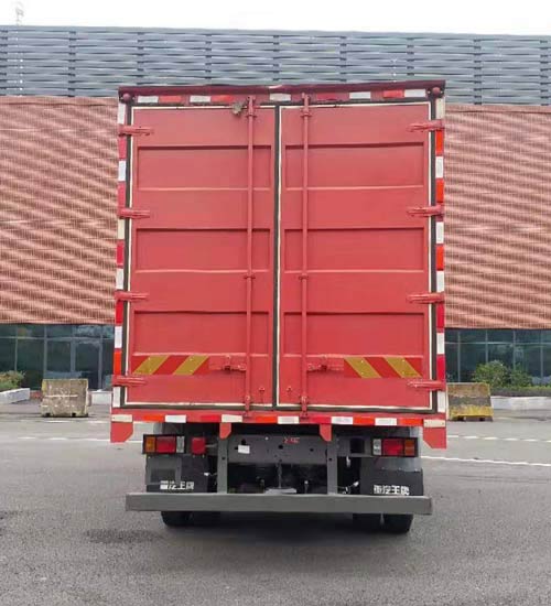 王牌牌CDW5180XXYA1R6廂式運(yùn)輸車公告圖片