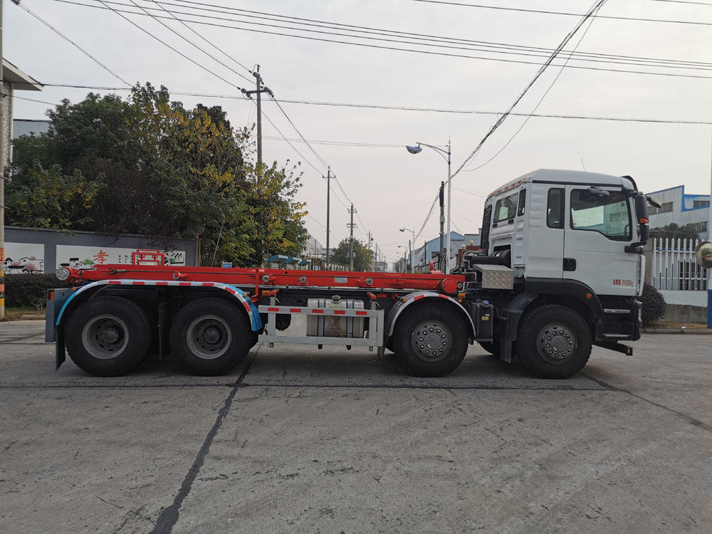 三聯(lián)牌YSY5312ZXXE6車廂可卸式垃圾車公告圖片