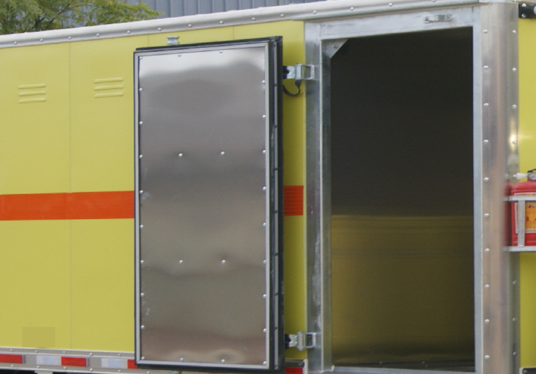 路捷順牌ULC5182XQYB6爆破器材運輸車公告圖片