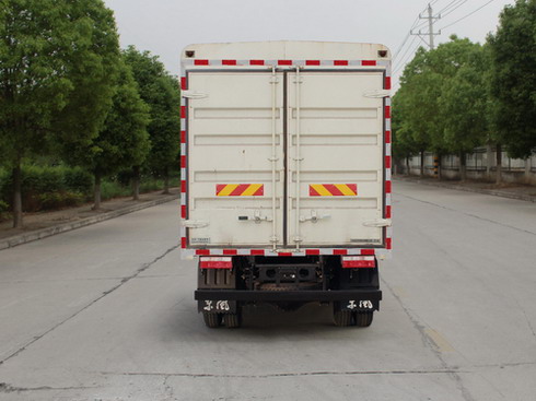 東風(fēng)牌EQ5145CCY8EDCAC倉(cāng)柵式運(yùn)輸車公告圖片