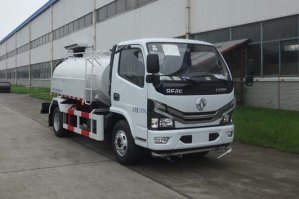 洒水车