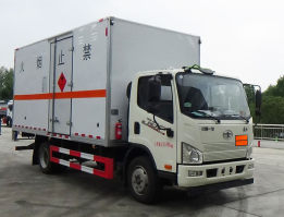 专致牌YZZ5120XRQCA6易燃气体厢式运输车