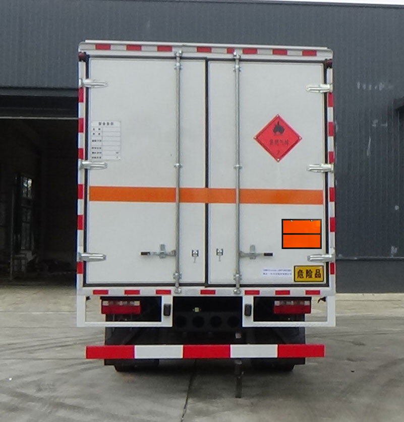 專(zhuān)致牌YZZ5120XRQCA6易燃?xì)怏w廂式運(yùn)輸車(chē)公告圖片