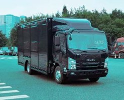 装备车