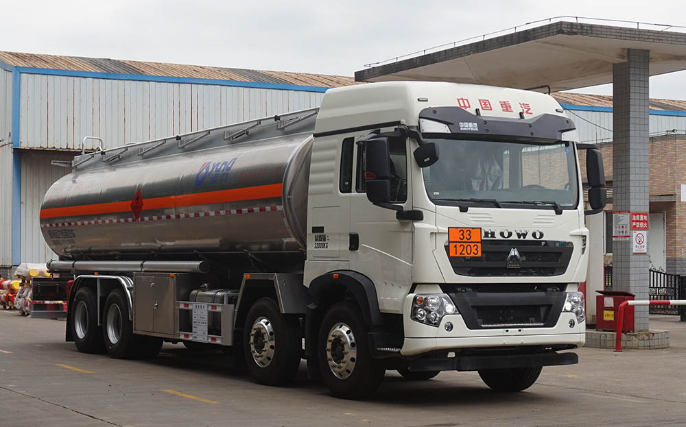 運(yùn)力牌LG5320GYYZ6鋁合金運(yùn)油車(chē)