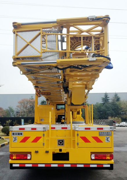 徐工牌XGS5315JQJZ6橋梁檢測車公告圖片